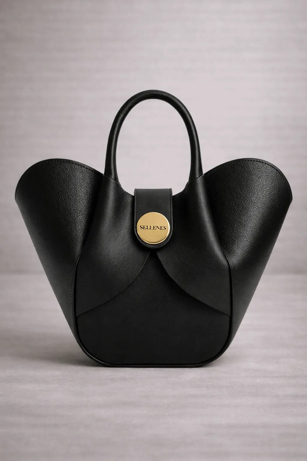 Aalyah_Black_Leather_97d398fd-d358-494b-8ba9-c1bde6d84c19 - Sellenes