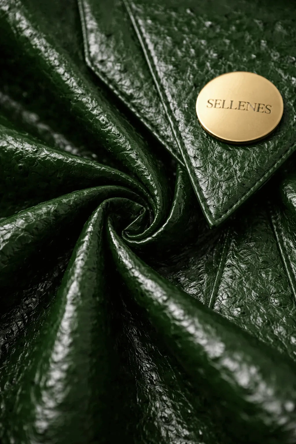 Arrari_green_details_79b261b9-dd3a-4652-b0b8-34123e82cac0 - Sellenes