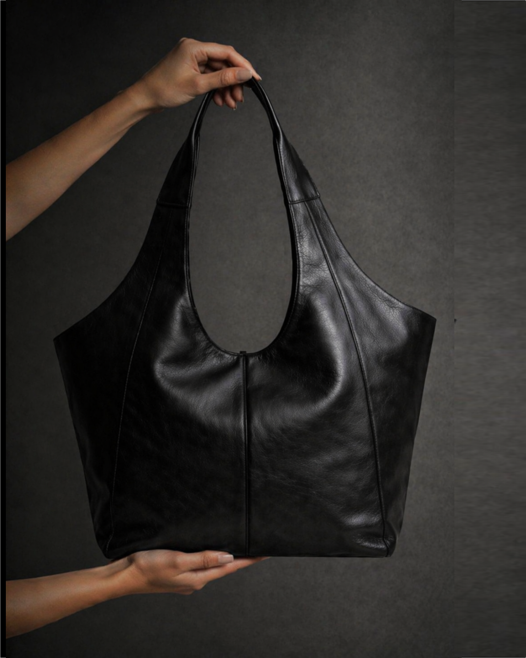 The Tote Sellenes luxury tote