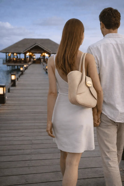 Aalyah_Luxury_Bag_Maldives_2_57af857e-c563-4751-803e-2565c13e94cf - Sellenes