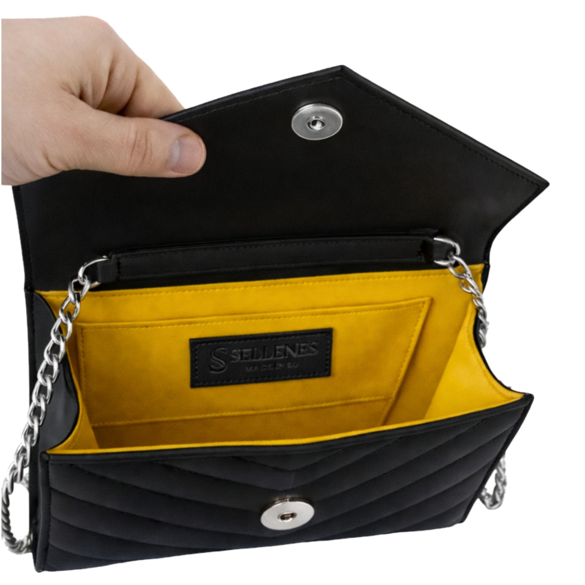 Val Clutch Black&Silver Inside View. Perfect detailed inside of Val Clutch