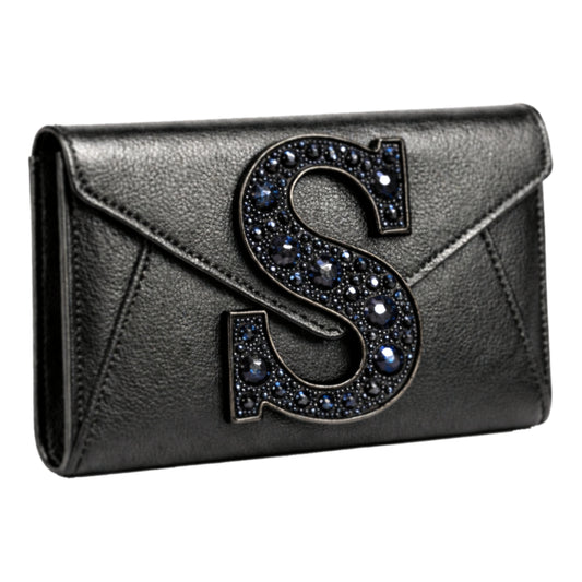 Valeya - Handcrafted in Europe in Sellenes ateliers, in limited edition, from the finest lambskin leather with Sellenes Stones iconic Accessory